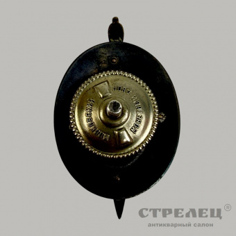 фото — нагрудный знак «заслуженный работник мвд ссср» с удостоверением